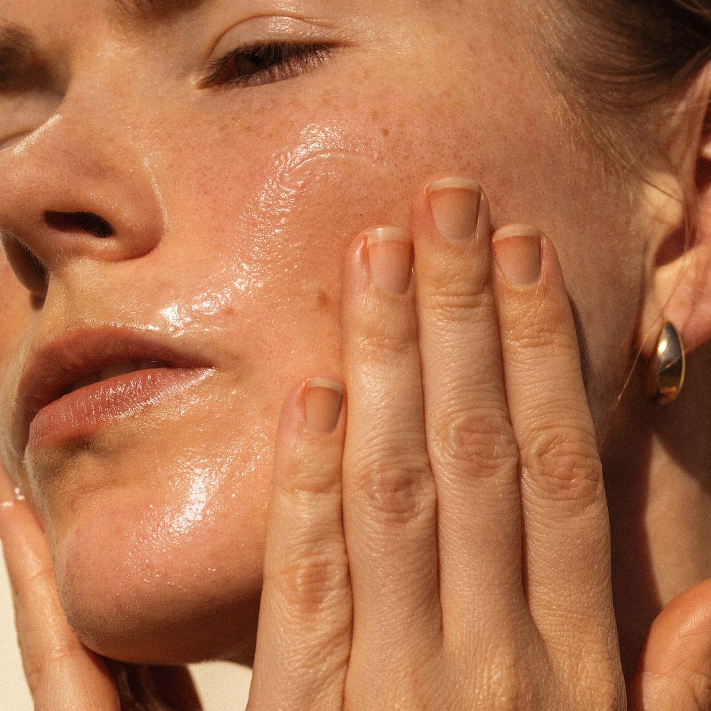 ALPHA-H | MELTING MOMENT CLEANSING BALM WITH WILD ORANGE LEAF EXTRACT