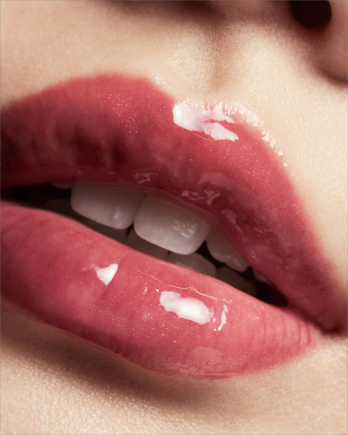 FENTY BEAUTY | GLOSS BOMB UNIVERSAL LIP LUMINIZER
