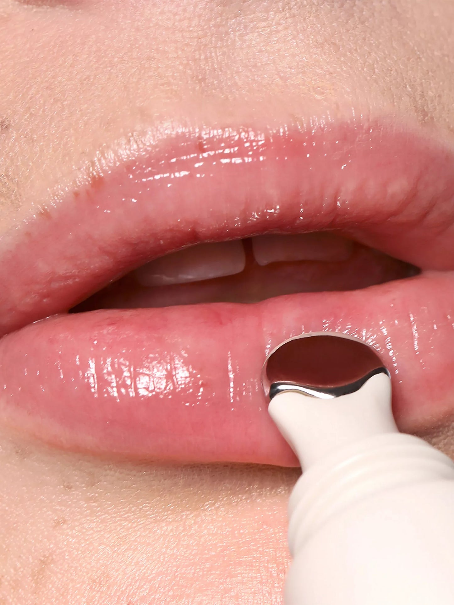 REFY | TINTED LIP GLOSS