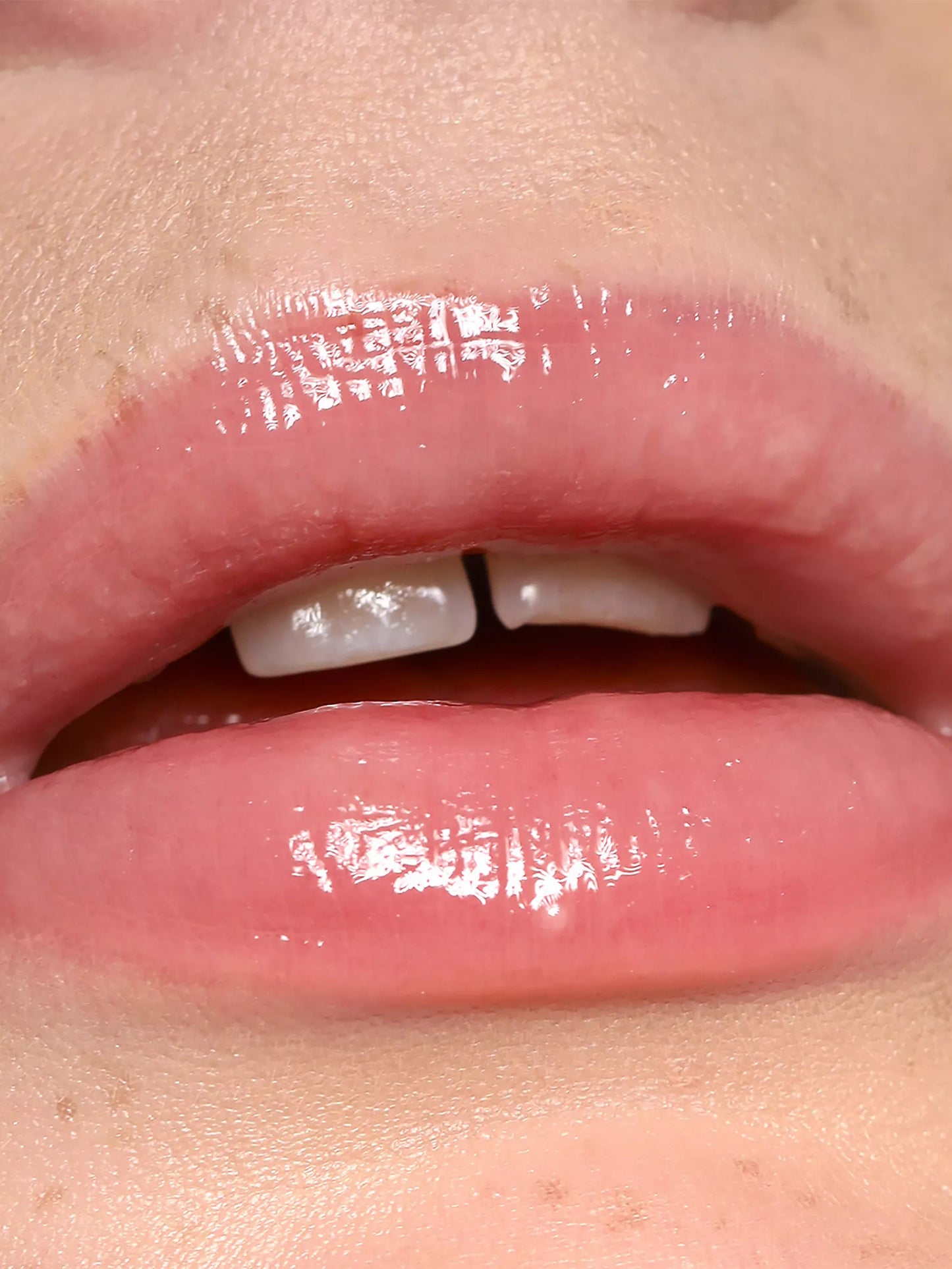 REFY | TINTED LIP GLOSS