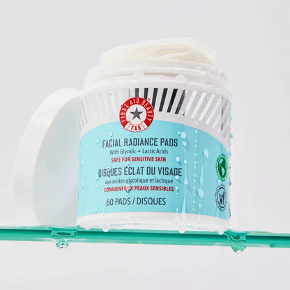 FIRST AID BEAUTY | FACIAL RADIANCE PADS WITH GLYCOLIC AND LACTIC ACIDS