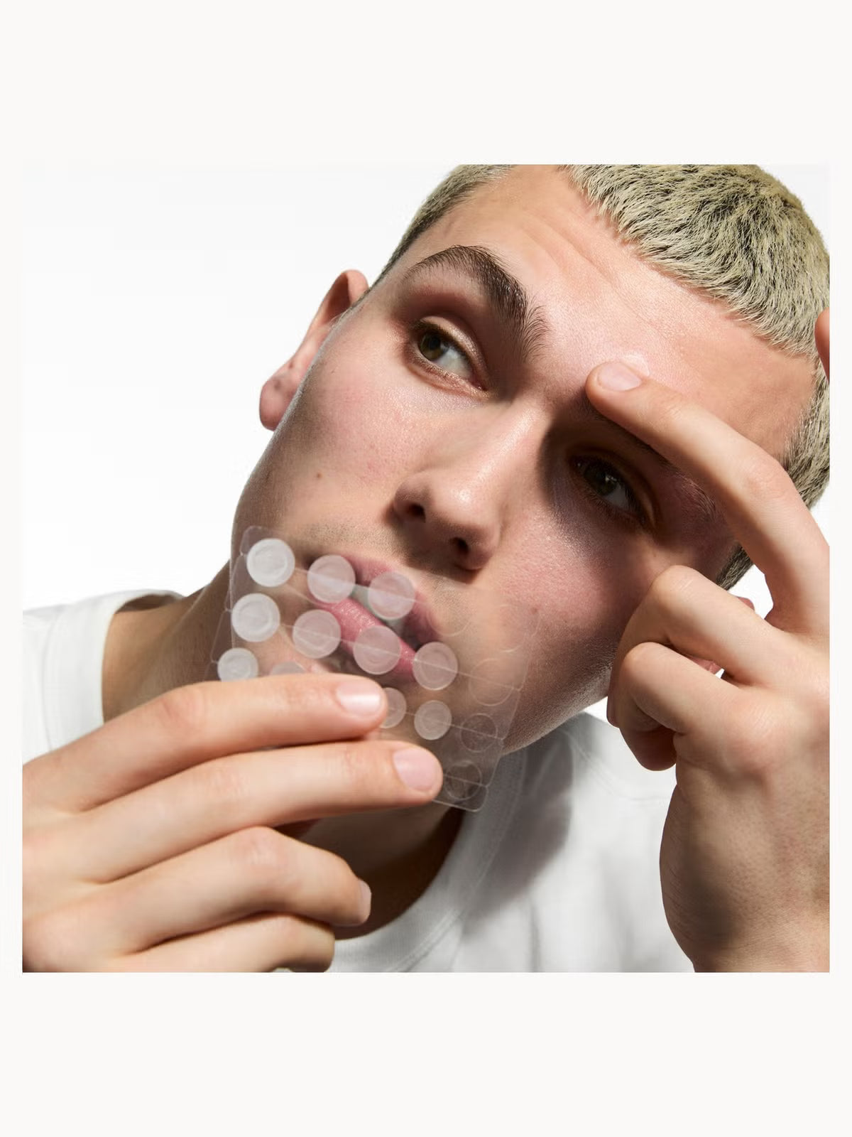 THE INKEY LIST | HYDROCOLLOID INVISIBLE PIMPLE PATCHES (22 PATCHES)