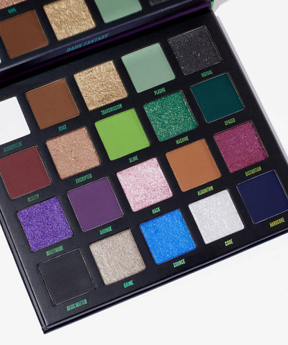 BEAUTY BAY | DARK FANTASY 20 COLOUR PALETTE